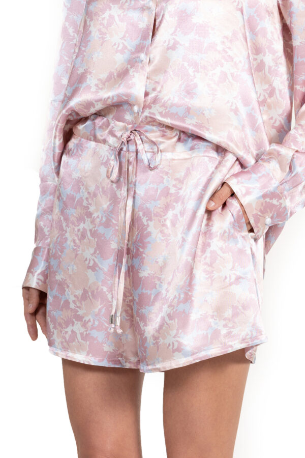 CORA SHORTS FLOWERS