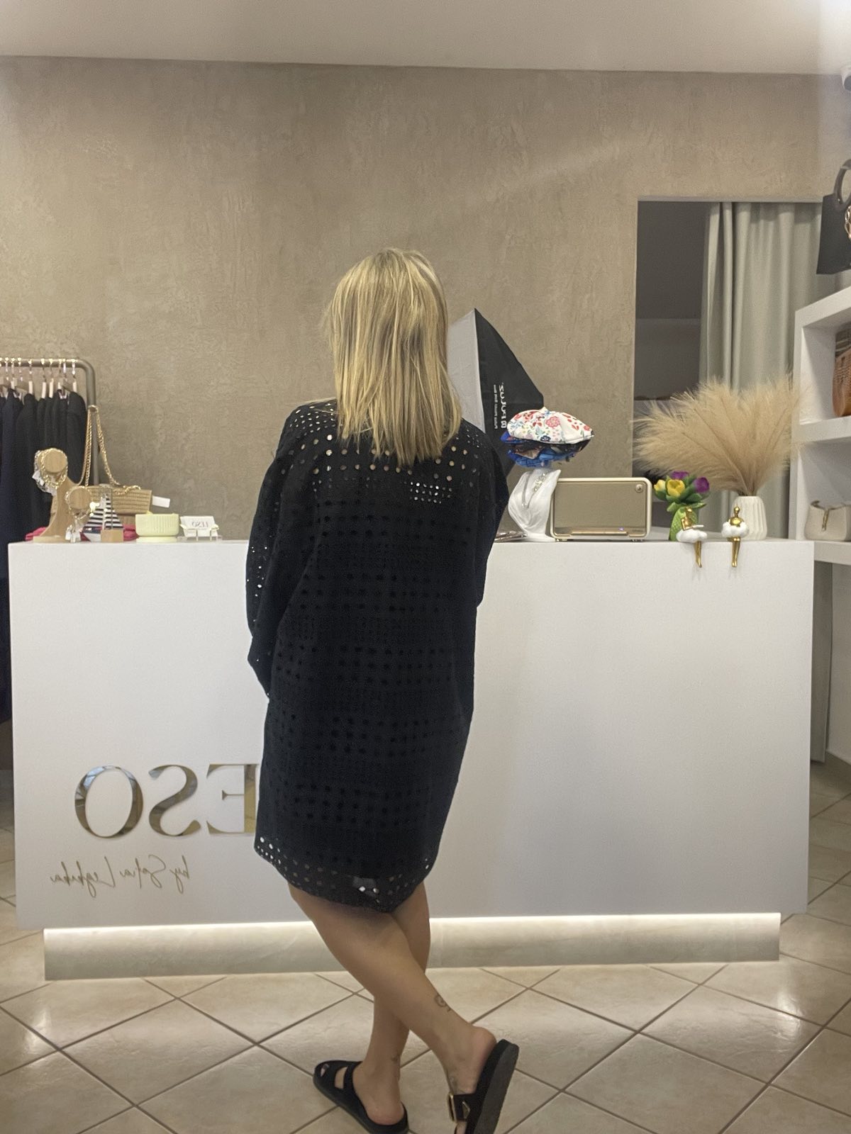 DRESS 4