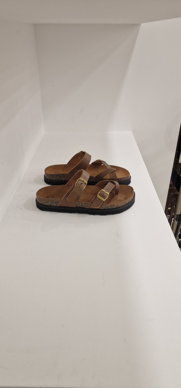 brown sandal 3