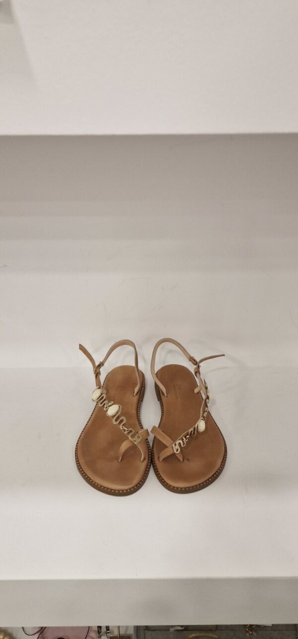 SANDAL