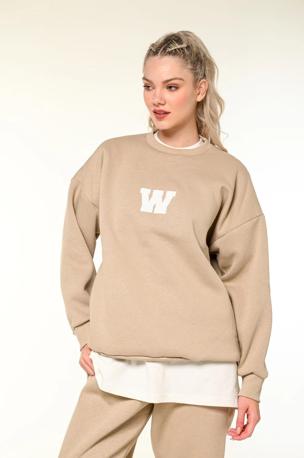 w