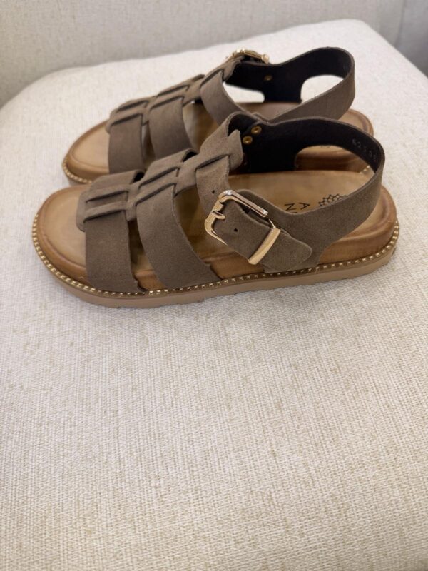 Brown Sandals WIth Clips